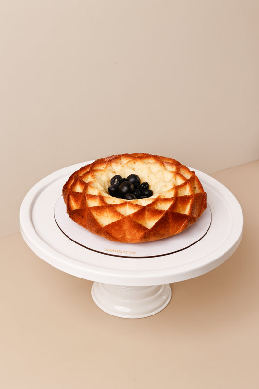 Vanilla Bundt Cake With Blueberries